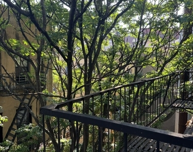 416 East 13th Street - Photo Thumbnail 10