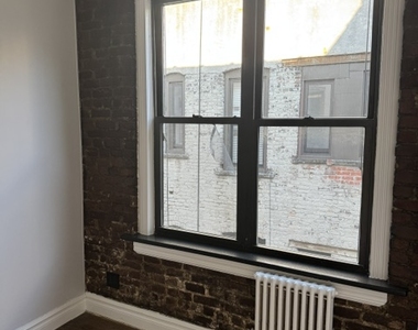 416 East 13th Street - Photo Thumbnail 6