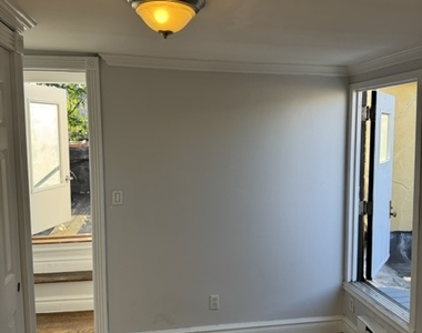 416 East 13th Street - Photo Thumbnail 14