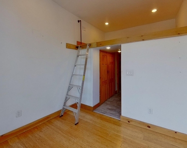 119 Weirfield Street - Photo Thumbnail 2