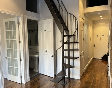 202 East 13th Street - Photo Thumbnail 4