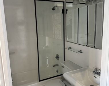 202 East 13th Street - Photo Thumbnail 17
