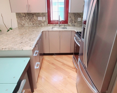 64-47 Dieterle Crescent - Photo Thumbnail 4
