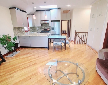 64-47 Dieterle Crescent - Photo Thumbnail 1