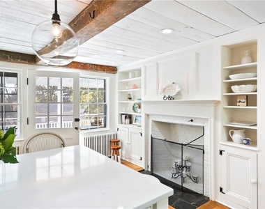 31 State Street - Photo Thumbnail 1