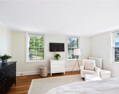 31 State Street - Photo Thumbnail 13