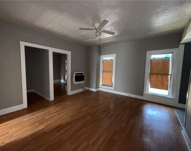 4 Lake Unit #2 Avenue - Photo Thumbnail 2