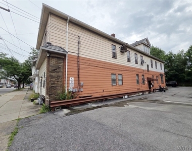 1037 Walden Avenue - Photo Thumbnail 13