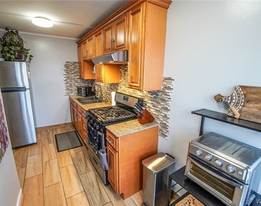 1225 Hertel Avenue - Photo Thumbnail 13