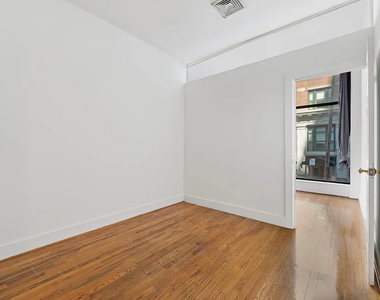 124 East 27th Street - Photo Thumbnail 1