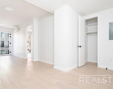 37-25 32nd Street - Photo Thumbnail 7