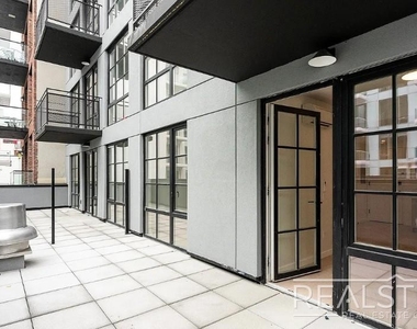 37-25 32nd Street - Photo Thumbnail 6
