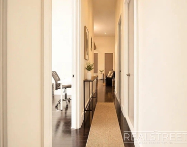 105 Weirfield St - Photo Thumbnail 7