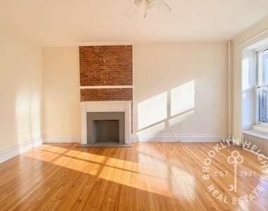 143 Montague Street - Photo Thumbnail 3