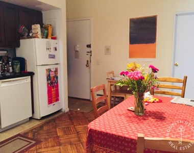 211 Clinton St. - Photo Thumbnail 3