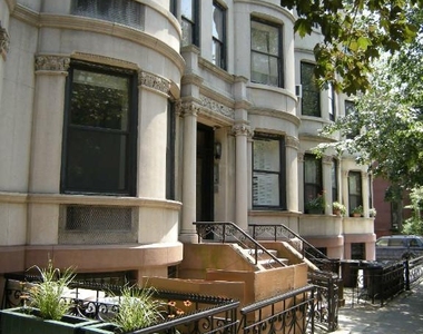 211 Clinton St. - Photo Thumbnail 13
