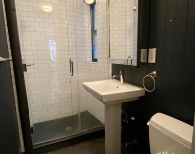 63 Montague Street - Photo Thumbnail 10
