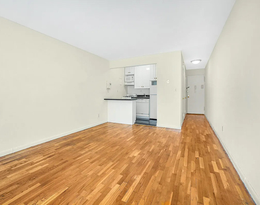 1661 York Avenue - Photo Thumbnail 1