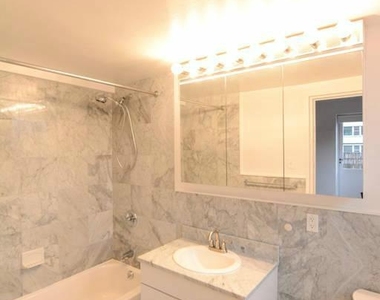 East 69th Street - Photo Thumbnail 12