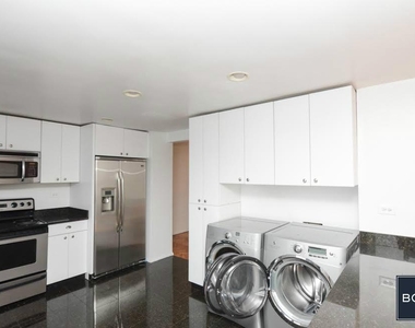 East 69th Street - Photo Thumbnail 7