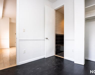 438 Wilson Ave 11221 - Photo Thumbnail 5