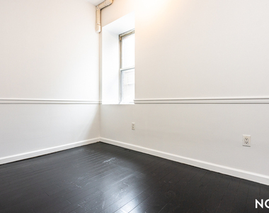 438 Wilson Ave 11221 - Photo Thumbnail 7