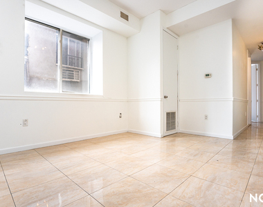 438 Wilson Ave 11221 - Photo Thumbnail 2