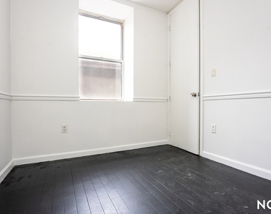 438 Wilson Ave 11221 - Photo Thumbnail 6