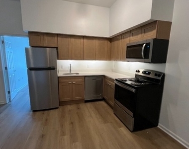 403 S Main St - Unit 302 - Photo Thumbnail 1