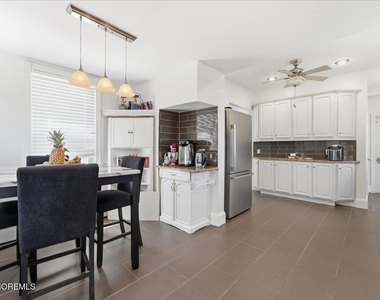 496 W Park Avenue - Photo Thumbnail 3