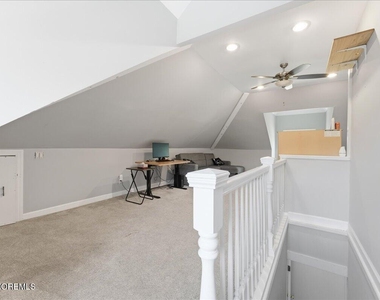 496 W Park Avenue - Photo Thumbnail 29
