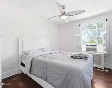 496 W Park Avenue - Photo Thumbnail 11