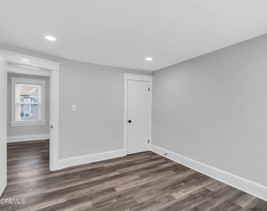 209 Atkins Avenue - Photo Thumbnail 7