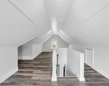 209 Atkins Avenue - Photo Thumbnail 15