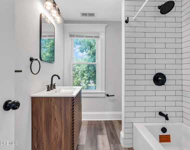 209 Atkins Avenue - Photo Thumbnail 8