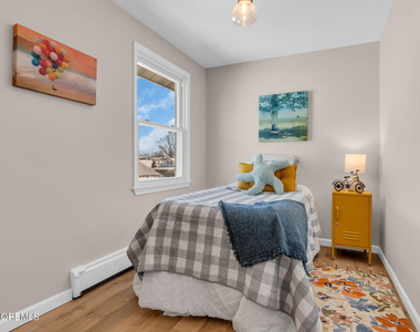 282 Carr Avenue - Photo Thumbnail 12