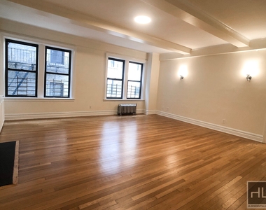 East 80th Street - Photo Thumbnail 8