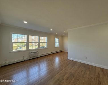 58 Stonehurst Boulevard - Photo Thumbnail 2
