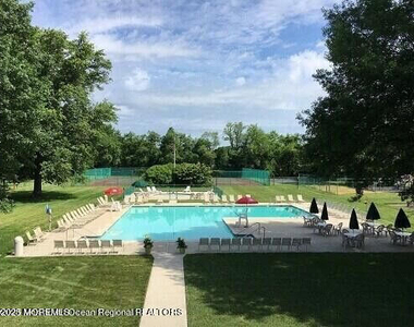 58 Stonehurst Boulevard - Photo Thumbnail 21