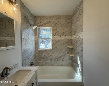 58 Stonehurst Boulevard - Photo Thumbnail 11