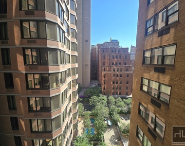 East 39th Street - Photo Thumbnail 11