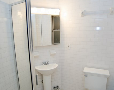 East 31 Street - Photo Thumbnail 7