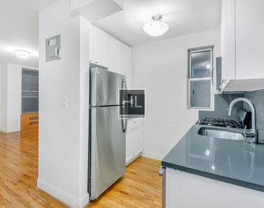 East 31 Street - Photo Thumbnail 5
