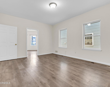 102 Broad Street - Photo Thumbnail 10