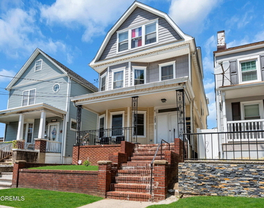 102 Broad Street - Photo Thumbnail 1