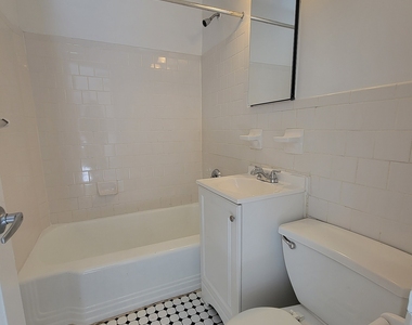 East 38th Street - Photo Thumbnail 4