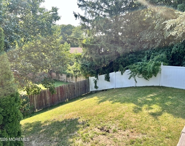 12 White Drive - Photo Thumbnail 19