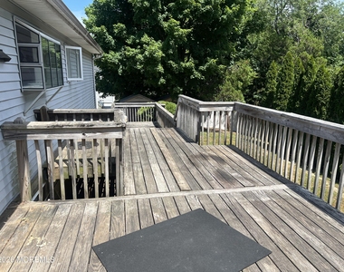 12 White Drive - Photo Thumbnail 18