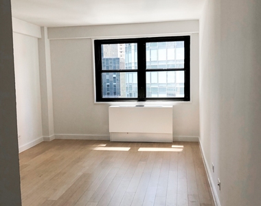 East 39th Street - Photo Thumbnail 1