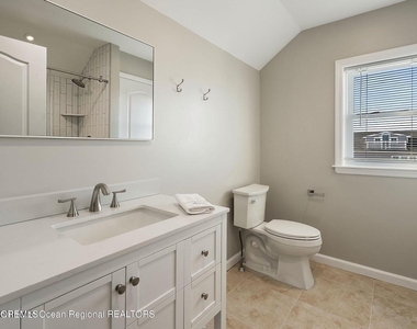 32 Niblick Street - Photo Thumbnail 2